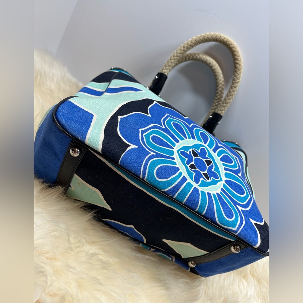 Banana Republic Canvas Beach Tote! - Picture 8 of 13